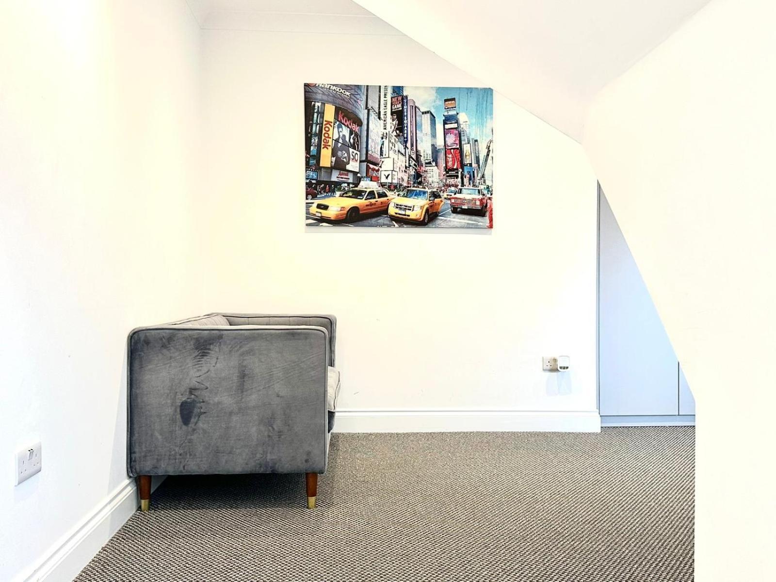 Stylish Modern, Private Apartment,15 Mins To Central London Hendon Exteriör bild