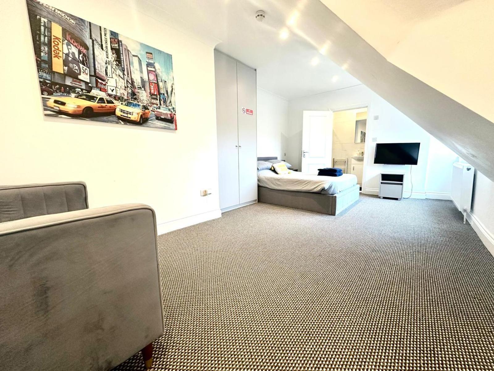 Stylish Modern, Private Apartment,15 Mins To Central London Hendon Exteriör bild