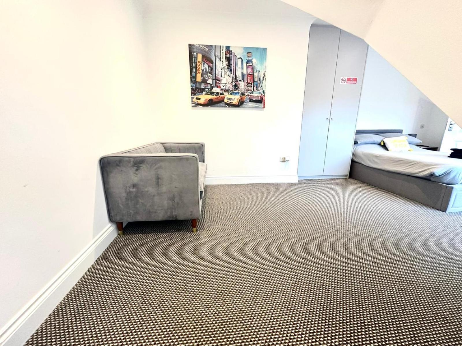 Stylish Modern, Private Apartment,15 Mins To Central London Hendon Exteriör bild