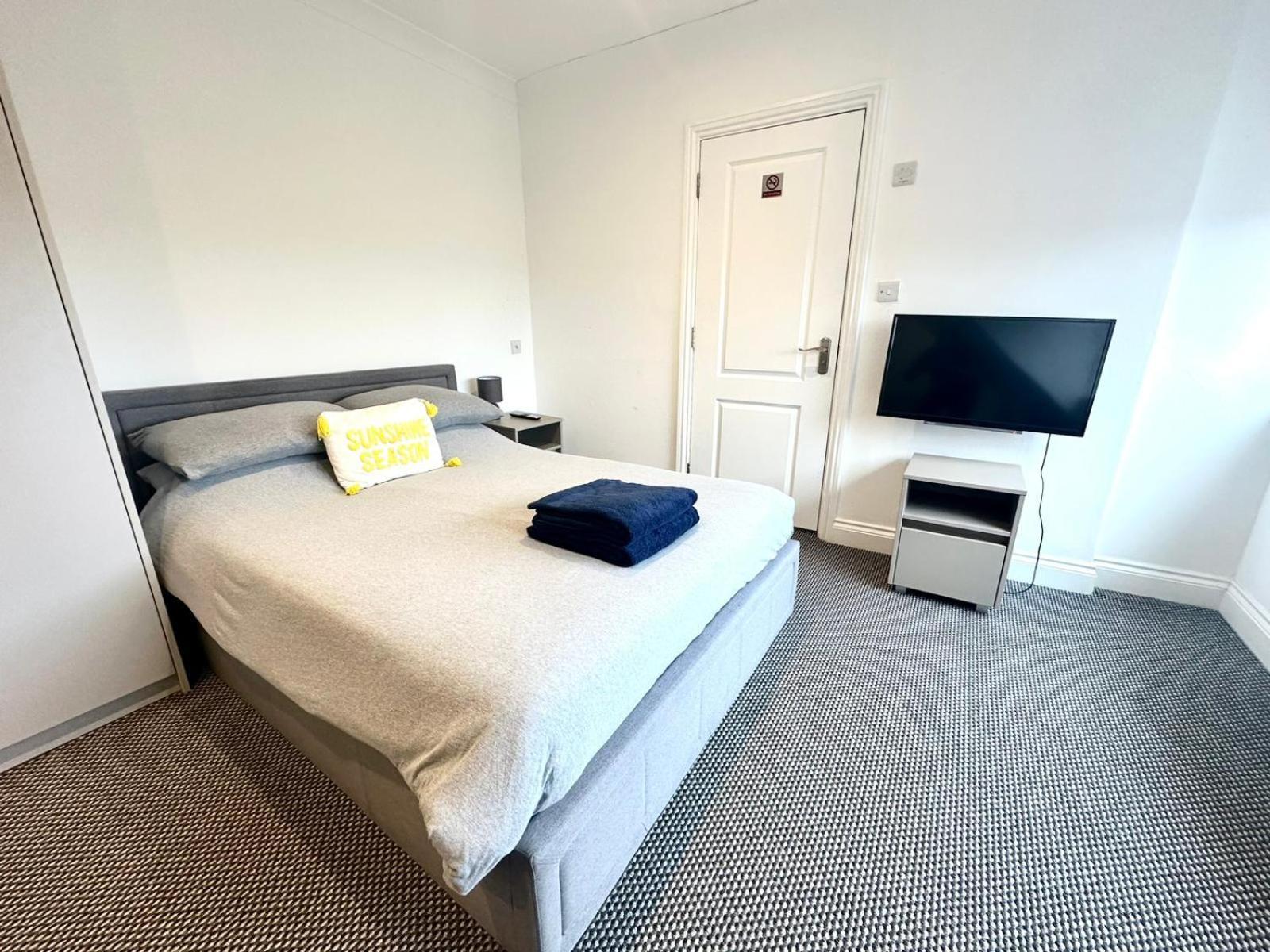 Stylish Modern, Private Apartment,15 Mins To Central London Hendon Exteriör bild